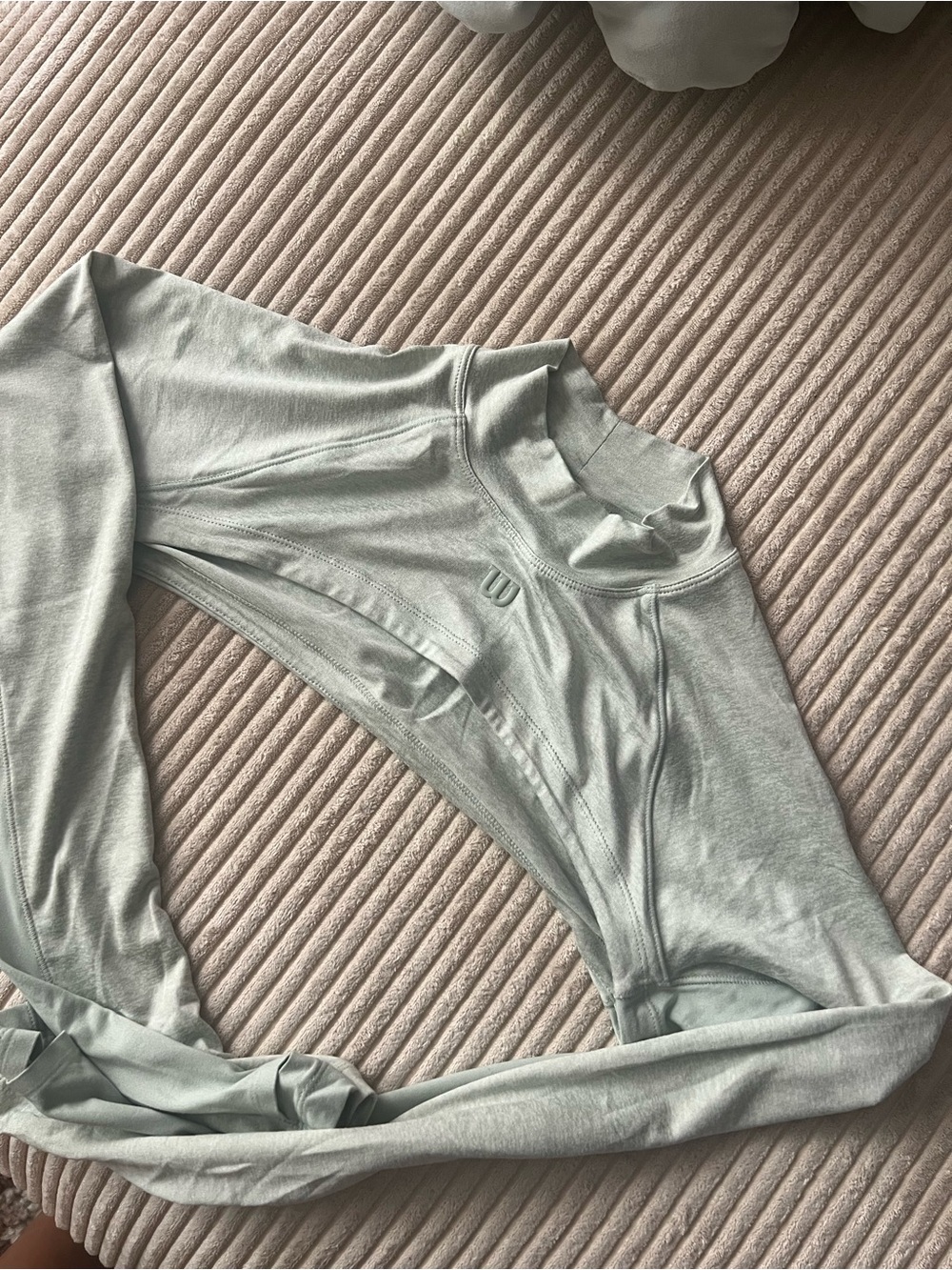Wilson Sage Green UPF 50 shrug